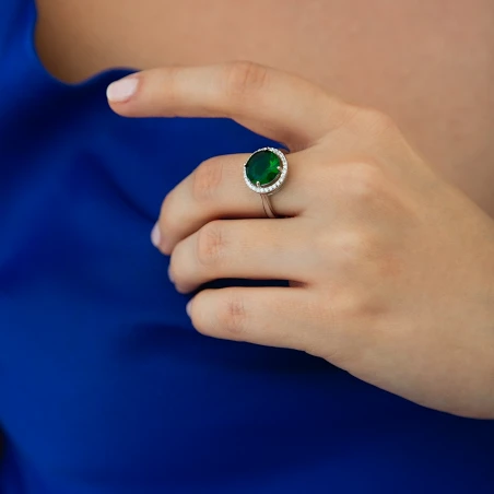 Pierścionek srebrny z zieloną cyrkonią 1,3 cm 2