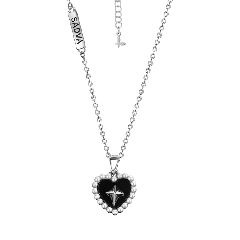 Naszyjnik srebrny z sercem i perłami